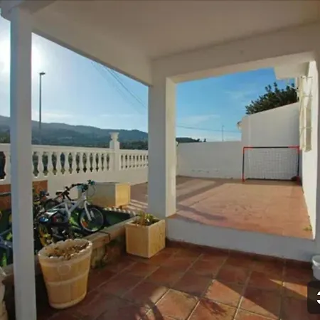 Villa House Famara,in For Family And Friends Pool *