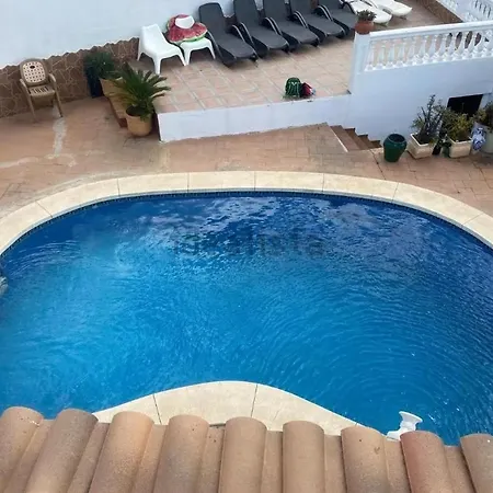 House Famara,in For Family And Friends Pool Villa Malaga