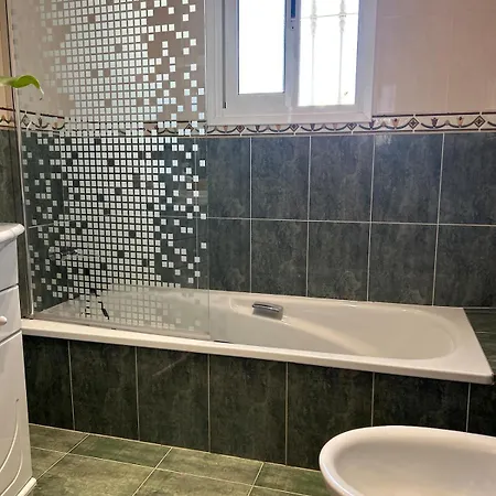 House Famara,in For Family And Friends Pool *